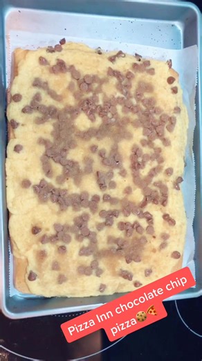 Delicious Pizza Inn Chocolate Chip Pizza Recipe
