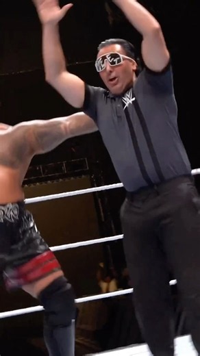 Referee Run It Back Jey USO theme Song & dance’s on it at Argentina #wwe #jeyuso