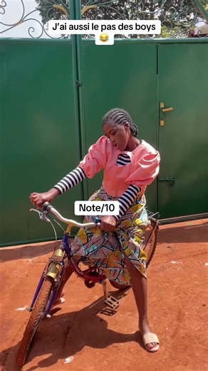 Note/10 mes lampadaires #problemedecouple #camerountiktok🇨🇲 #5millionviews #funnyvideos @Celeste_victorien🇨🇲 @CHRISTIAN DJEUTCHOU🃏 @Fingon tralala officiel @Mimie