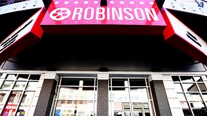 Want to learn from an award-winning filmmaker? Check out the Robinson's new class
