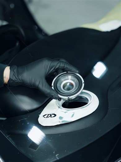 Porsche Audio upgrade with Audison Thesis midrange. Custom 3D scanned factory panel, precision 3D printed with Creality, OEM fitment, reversible install, high-end car audio build by Cambridge Car Audio. 3D Scanner : Creality Sermoon S1 3D Printer : Creality K2 @creality3d @creality3dscanner Use code CCA10 to get a discount on the Creality website @audison_official #Audison #Porsche #CarAudio #3DPrinting #SoundSystem #CambridgeCarAudio #caraudiofabrication #caraudiofab #CarAudioUpgrade #cambridge