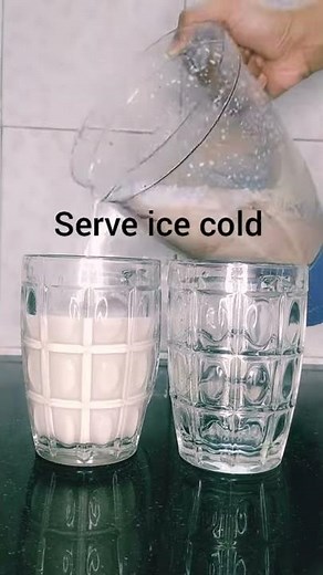 Quick & tasty Snickers milkshake | Summer special 😋| Easy milkshake recipe | Karen's Kreation | 👩‍🍳