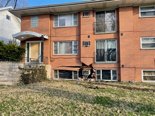 Car crashes into Dayton apartment; no injuries reported