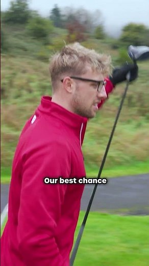 Big Wedge outdrive Tiger Woods?!