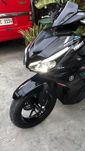 Black Aerox V2 2023: Glossy Finish & New Features