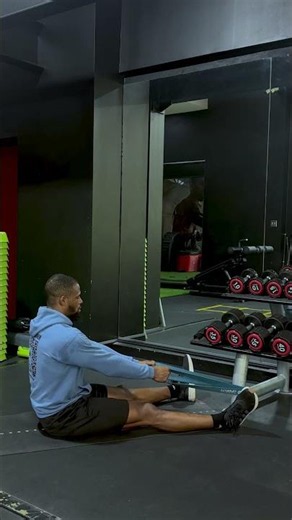Neutral Grip Seated Rows (Band)