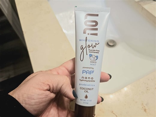 Watch Are you teeth dull or sensative? Get this Freshening and Remineralizing Toothpaste on Amazon Live