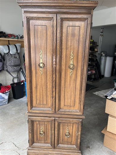 Singer- Model 380 Space Saver Cabinet/Sewing Machine. Singer Touch - Tronic 2010 Memory Machine | Sewing Machines | KSL Classifieds