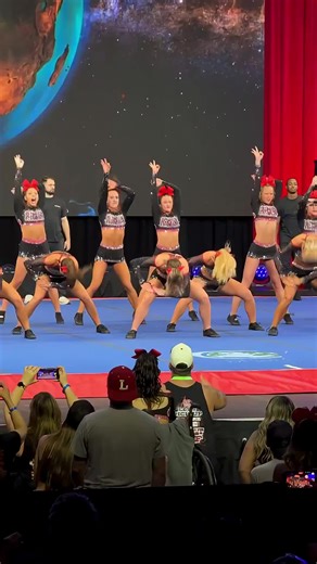 Fearless 🔥 #cheer #cheerleder #sports #viral #stunt | cheer