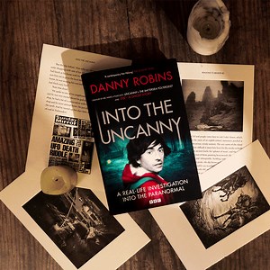 T-minus two days to go till my book hits the shops! It features 4 brand new cases, never told before... What kind of stories are you hoping for? 👻 🛸 👹 ❓ https://lnk.to/Uncanny | Danny Robins