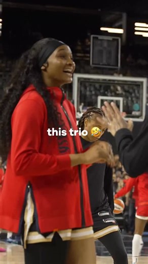 Washington Mystics on Instagram: "POV: You’re admin just trying to film warm ups"