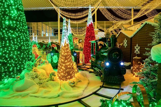 Milton Keynes shopping centre to house UK's largest indoor Christmas Grotto this year