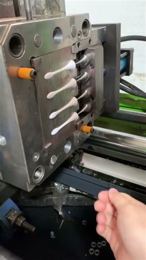 Injection Molding for Electric Toothbrush Components | Precision and Durability