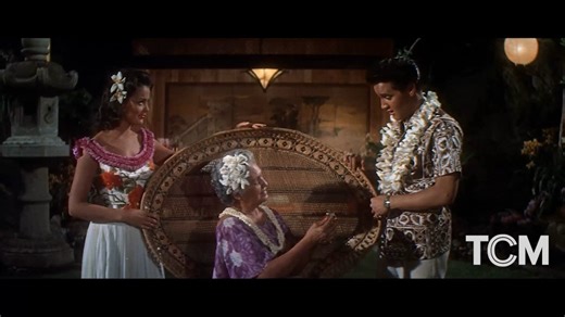 A box-office hit, Elvis Presley's performance in BLUE HAWAII ('61) set the mold for his screen persona. See it with tonight's Guest Programmer, artist Michael Kalish as he joins Dave Karger to introduce several decade-defining works that influenced his most recent collection. It all starts at 8pm ET. Learn more: https://bit.ly/49Z129C | Turner Classic Movies: TCM
