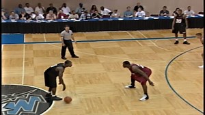 Relembre o duelo entre LeBron James e Dwyane Wade na Summer League de 2003! #NBASummer #FBF #FlashBackFriday A Summer League Las Vegas começa nesta sexta, 05/07, e você acompanha todos os jogos AO VIVO no NBA League Pass: nba.com/leaguepass. | NBA Brasil