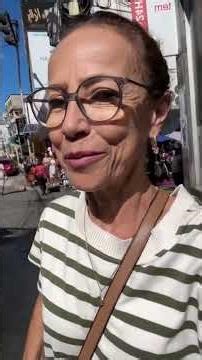 Join me on my quest to buy a Mother's Day gift!