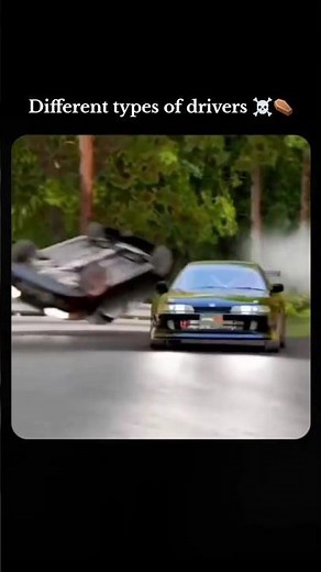 Different types of drivers ☠️⚰️ dangerous driving skills ☠️ 3 driver in one frame #trending #shorts