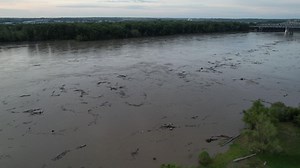Drone footage: Missouri River in St. Charles County, Missouri