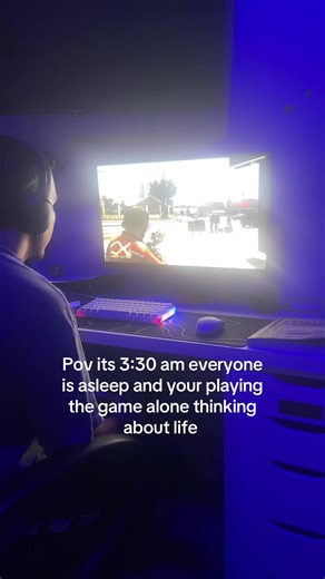 Late Night Gaming Reflections in GTA