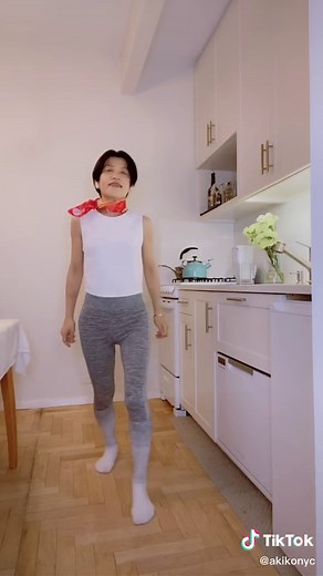 Shuffle Dance Tutorial for Chinese School Students