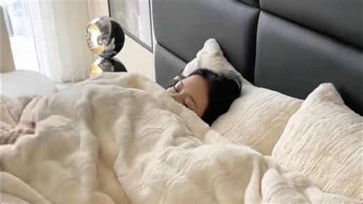 春季情绪波动怎么调整状态？医生建议春季晚睡早起，增加活动时间