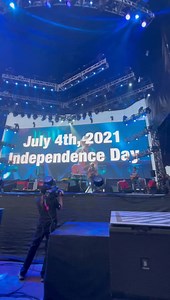 W😍W. The one and only Brad Paisley has officially taken the stage. We'll be singing along to all his tunes. How about you?! #NashvilleJuly4 | Visit Music City