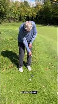 How to use The Split Hand Throw Squaring Routine For Putting & Chipping