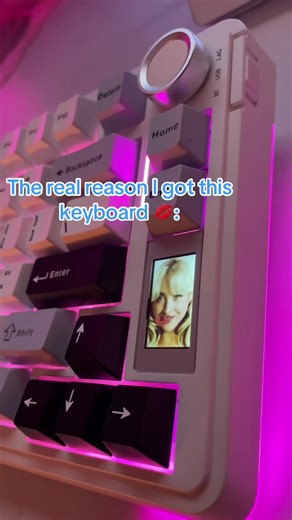 Does your keyboard have Sabrina Carpenter in it?? | sabrina carpenter