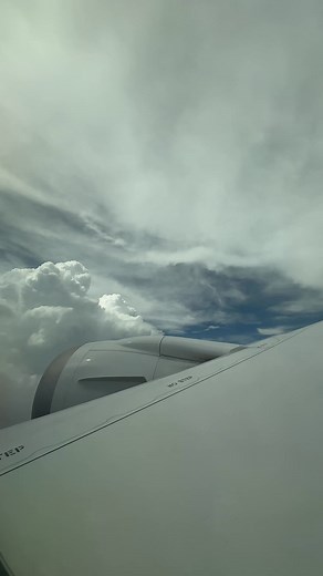 Viajar me encanta ✈️… pero no siempre es relax 🙃 Entre horarios raros, maletas y estrés, mi secreto es llevar Simplex conmigo 💙😴 Es natural, no causa dependencia y es perfecto para dormir mejor 🌙✨ 📍 Disponible en farmacias, supermercados y en línea. | Simplex