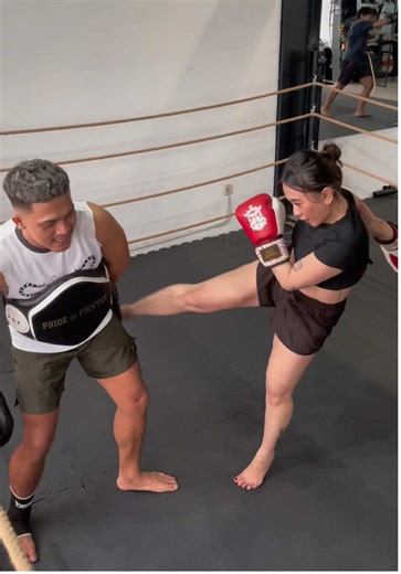 kambek is real @ayumayvira_ #bluecommandomuaythai