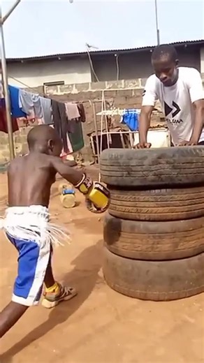 Burning rubber 🔥🥊 #sparbar #boxing