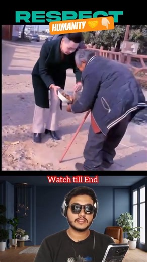 😱Giving Respect and Food to the Needy 🥺🙏 #shorts #shortsvideo #trending #humanity #respect #kindness