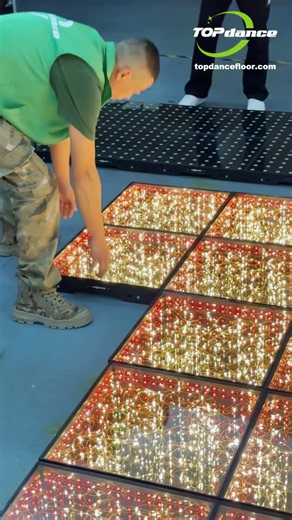 TOP DANCE LED Display: Front-Service in Seconds 🧲🔧 #TOPDANCE #LEDDisplay #DigitalSignage