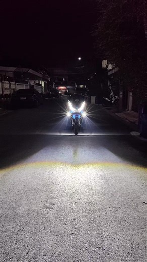 PCX 160 ติดตั้งไฟสปอร์ตไลท์ LED sunbeam 30 วัตต์ขาวต่ำเหลืองสูงตำแหน่งใต้คางคู่เดียวจบประกัน 6 เดือนเต็มฟรีค่าแรงตลอดอายุการใช้งานสนใจสอบถามข้อมูลเพิ่มเติม 064-978-5651 #pcx160
