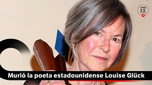 Louise Glück, Premio Nobel de Literatura en 2020, murió a los 80 años La poeta estadounidense, Louise Glück, falleció este viernes 13 de octubre a los 80 años. Glück recibió el Premio Nobel de Literatura en 2020 por su “inconfundible voz poética que con austera belleza hace universal la existencia individual”. Además, se convirtió en la mujer número 16 en ganar el premio literario | El Espectador