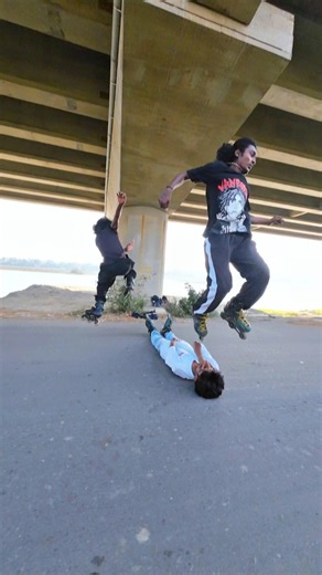crazy group skating 😈👹 #shorts #skating #inlineskating #mf900 #publicreaction #westbengalskater