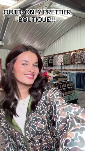 OOTD: ONLY PRETTIER BOUTIQUE!! check out our website or come see us in the shop for 40% all clothes!!#shopsmall #fyp #onlyprettierboutique #shoplocal