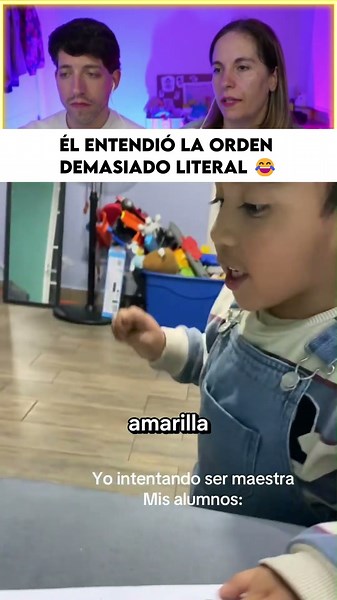 Quiso enseñarle a buscar la crayola y él se tomó la orden muy literal