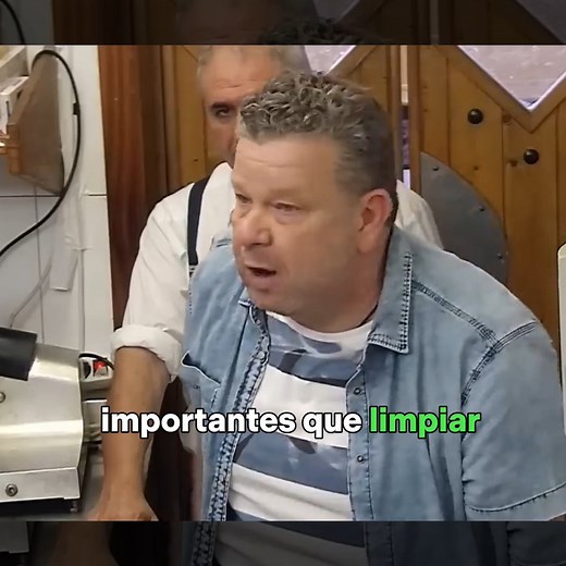 #fblifestyle Chicote descubre "la cocina más cerda del mundo". | Pesadilla En La Cocina Fans