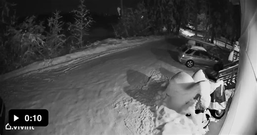 Unexplainable object going speed of sound (turn volume up) - Video