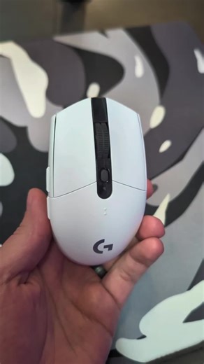 Wireless gaming mouse with ultra-low latency that feels just like wired. Lightweight design, HERO sensor up to 12,000 DPI, six programmable buttons, and insane battery life — all for the price. Unboxing and testing the Logitech G305 to see why it’s such a solid pickup. #gamingmouse #logitechg #pcgaminggear #wirelessmouse #gamingsetup
