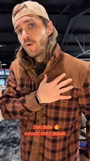 Men's Plaid Flannel Autumn/Winter Jacket – Warmth Meets Style 🍂❄️ Stay stylish and cozy this fall and winter with our Men’s Plaid Flannel Jacket. Designed for the modern man who values comfort and classic style, this jacket is made from premium, soft flannel fabric that keeps you warm without the bulk. The plush interior lining ensures added insulation, making it perfect for chilly mornings and cold evenings. 🌬️ The timeless plaid pattern adds a touch of rugged charm, while the button-up desig