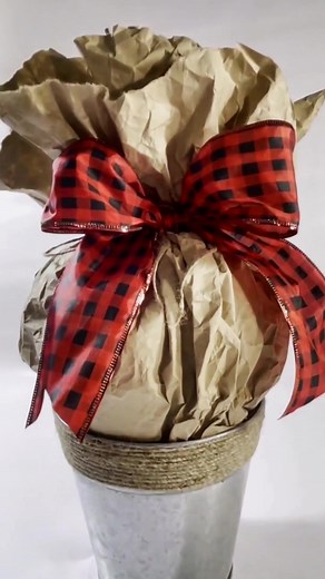 Easy Christmas Bow Making Tutorial