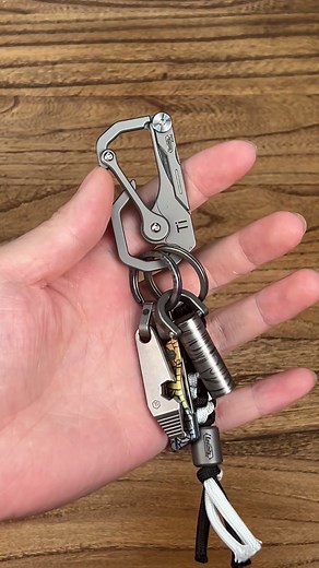 KR01 Titanium Pry Bar: The Ultimate EDC Tool