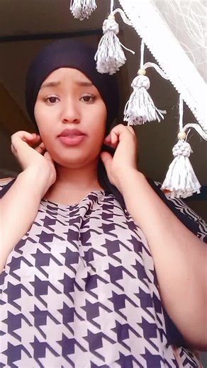 Houndstooth Fashion Style Tips and Trends