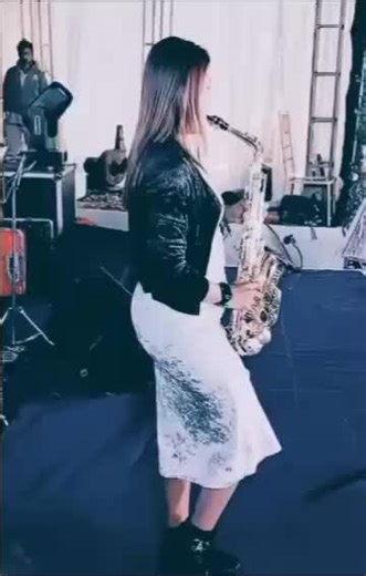 Saraquin's Heartfelt Hindi Song Tribute