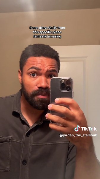 Pizza Skulls Mukbang with Jordan The Stallion | Pinoy Mukbang Food