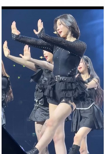 Jiwoo's Performance Highlights at SMTOWN London