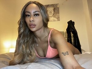 CoCo-Queen Nude Profile and Live Sex Chat. Videos, Photos, and Live Sex Chat