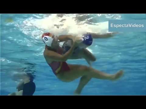 Women's Waterpolo Dirty play HD What happens underwater !!!